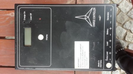 Wer kennt diesen Laderegler