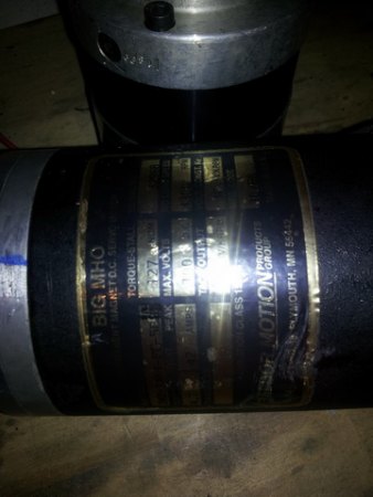 kohlebürsten von servomotor entfernen??