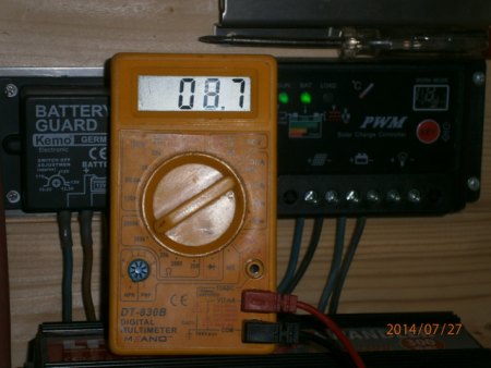 Akkuseitig , nicht angeklemmt