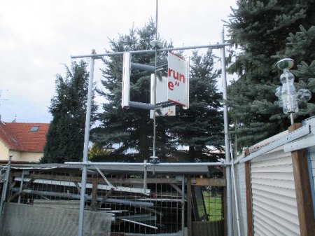 HILFE. Zu Darrieus Rotor