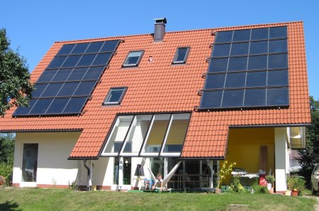Verglasung von Solarkollektoren:  Doppelt oder nur "Einfach"?