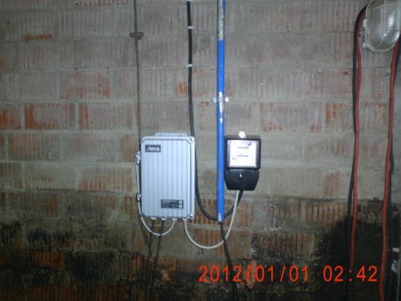 Savonius auf dem Berg,,++Anschluß -Staplerbatterie ,Paralell Netz