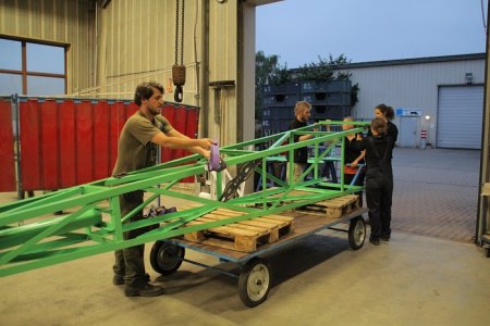 Der Turm wird transportiert