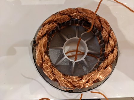 Vertikalwindrad beim Abbau beschädigt